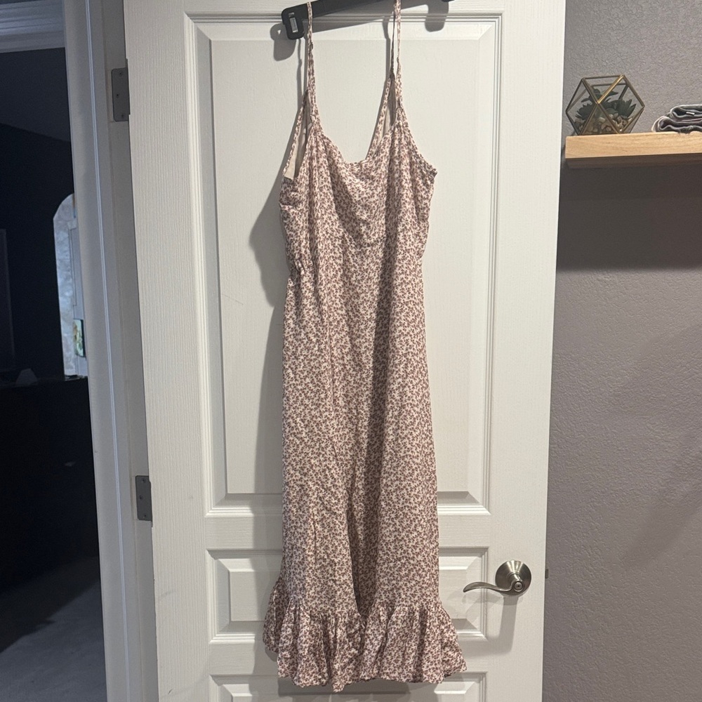 Rails Floral Midi Dress in Cream and Pink - Picture 6 of 8